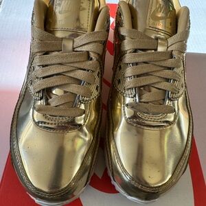 Nike Air Max 90 SP Metallic Gold size 7.5 women’s